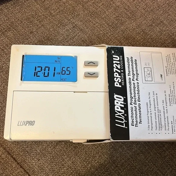 LuxPro Electronic Programmable  Thermostat BNIB - Picture 2 of 6